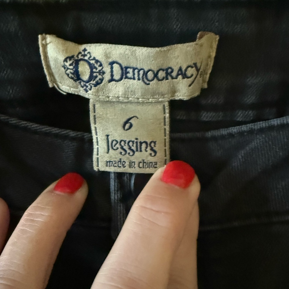 Democracy black jeans • Women’s size 6 - Picture 3 of 6